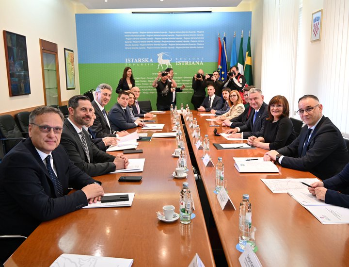 Predsjednik Vlade RH u Puli na sastanku sa županom Miletićem