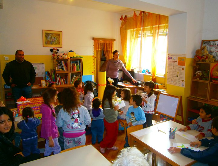 La Regione istriana ha consegnato dei doni ai bambini dell'asilo d'infanzia "Vesela kuća" - "Asando Cher"