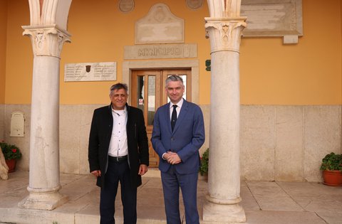 Il presidente Miletić in visita ufficiale al Comune di Valle