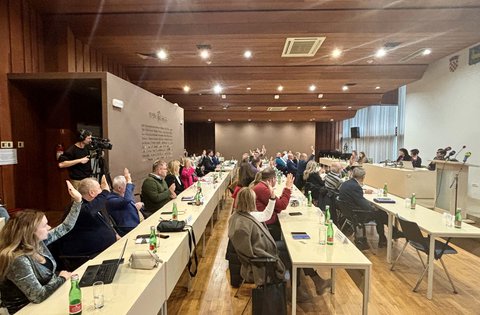Usvojen Proračun Istarske županije za 2025. godinu s 27 glasova za, 2 protiv i 6 suzdržanih