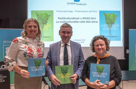 La ricchezza della nostra regione tradotta in un libro bilingue "Multikulturalnost u MOJOJ Istri - La multiculturalità nella MIA Istria"