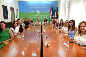 Učitelji i nastavnici hrvatskog jezika iz 14 država na prijemu u Istarskoj županiji