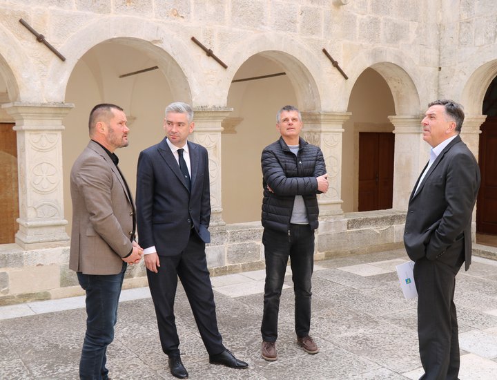 Il presidente Miletić in visita ufficiale al Comune di S. Pietro in Selve
