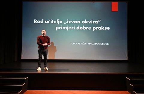 Si è svolto l’incontro professionale dei dirigenti delle scuole elementari: al centro dell’attenzione gli alunni dotati e le pratiche innovative nell’istruzione