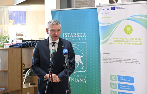 Otvorena izložba „Kada more kaže hvala“ koja građanima približava problem morskog otpada