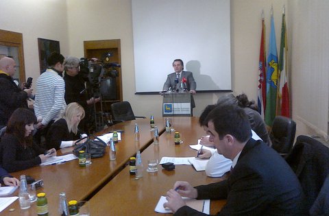 Pula: Župan Jakovčić  s novinarima o Jadranskoj strategiji i projektu Brijuni rivijera