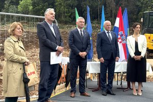 Započela izgradnja POS stanova u Vrsaru: položen kamen temeljac za 32 nova doma