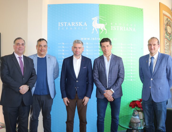 Il Presidente della Regione Istriana ha ricevuto gli organizzatori del Campionato mondiale di tennis da tavolo per le persone malate di Parkinson