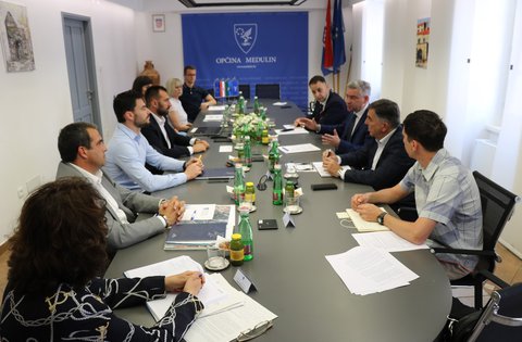 Župan Miletić na radnom sastanku u Općini Medulin