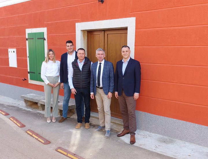 Il presidente Miletić in visita ufficiale al Comune di Castellier S. Domenica