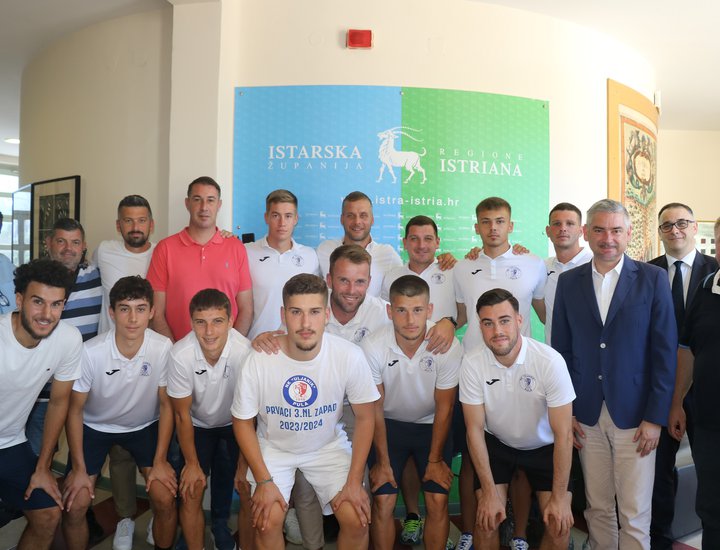 Održan prijem za ekipu NK Uljanik koja je izborila viši rang natjecanja