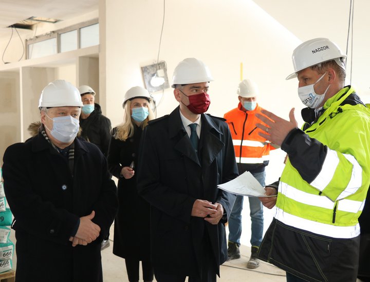Stanno volgendo al termine i lavori di costruzione della moderna e attrezzata Scuola di medicina a Pola