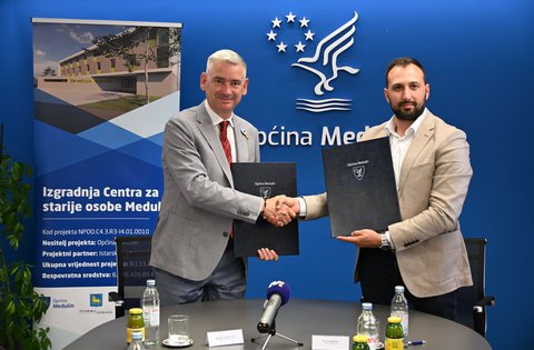 Istarski župan Boris Miletić i načelnik Medulina Ivan Kirac potpisali Pismo namjere za izgradnju Centra za starije osobe Medulin
