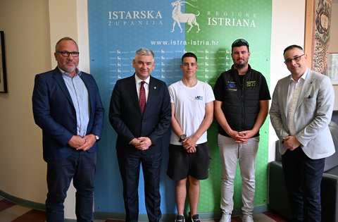 Župan Boris Miletić primio mladog državnog prvaka u jedrenju Edija Jurmana