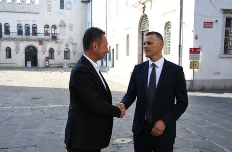 Incontro fra il Presidente della Regione Istriana e il Sindaco di Capodistria sulla continuazione della collaborazione per coltivare un rapporto di buon vicinato