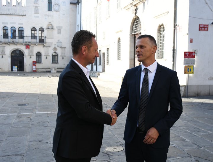 Incontro fra il Presidente della Regione Istriana e il Sindaco di Capodistria sulla continuazione della collaborazione per coltivare un rapporto di buon vicinato