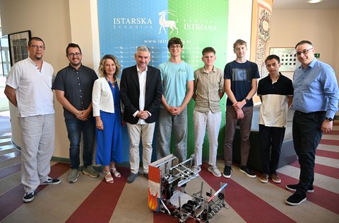 Župan Miletić primio učenike Gimnazije i strukovne škole Jurja Dobrile Pazin koji će u listopadu predstavljati Hrvatsku na FIRST Global Challengeu
