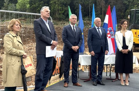 È stato dato il via ai lavori di costruzione degli appartamenti di edilizia residenziale convenzionata a Orsera, con la posa della prima pietra per 32 nuovi appartamenti
