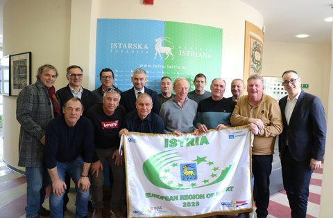 Il presidente Miletić ha ricevuto i rappresentanti del Club di futsal Uljanik Orfej in occasione della celebrazione dei 35 anni di attività del Club