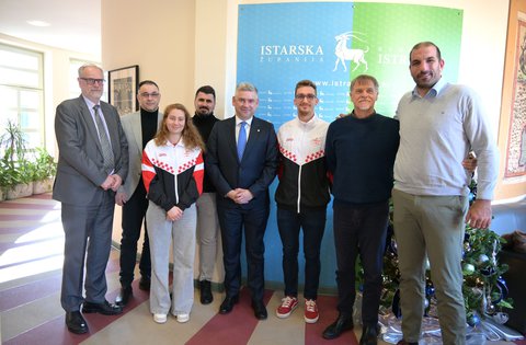 Župan Miletić upriličio prijem za uspješne istarske predstavnike na Olimpijadi za gluhe i nagluhe u Tokiju