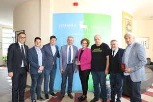 Ricevimento per Radio Istria e Radio pola - vincitori del premio Večernjakova ruža (La Rosa del Večernji list)