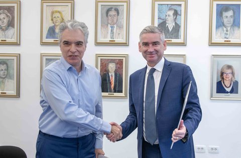 Župan Miletić obišao novouređeni Sveučilišni kampus i potpisao ugovor o dodjeli financijske potpore za opremanje novih prostora