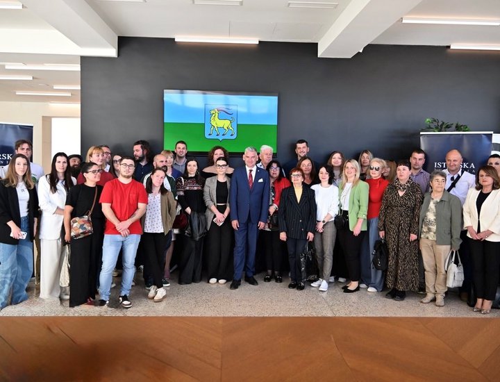 Župan Miletić uručio 54 ugovora korisnicima sredstava iz područja kulture