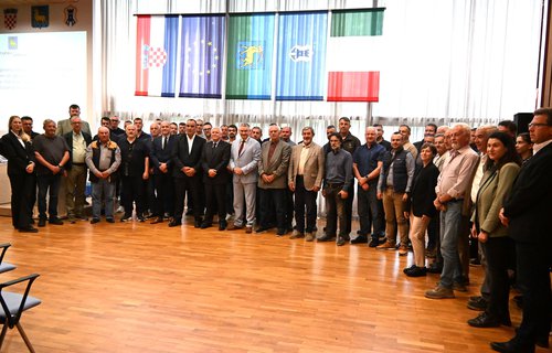 La Regione Istriana continua a investire intensamente nell’agricoltura e nello sviluppo rurale – alle associazioni assegnati quasi 460 mila euro.