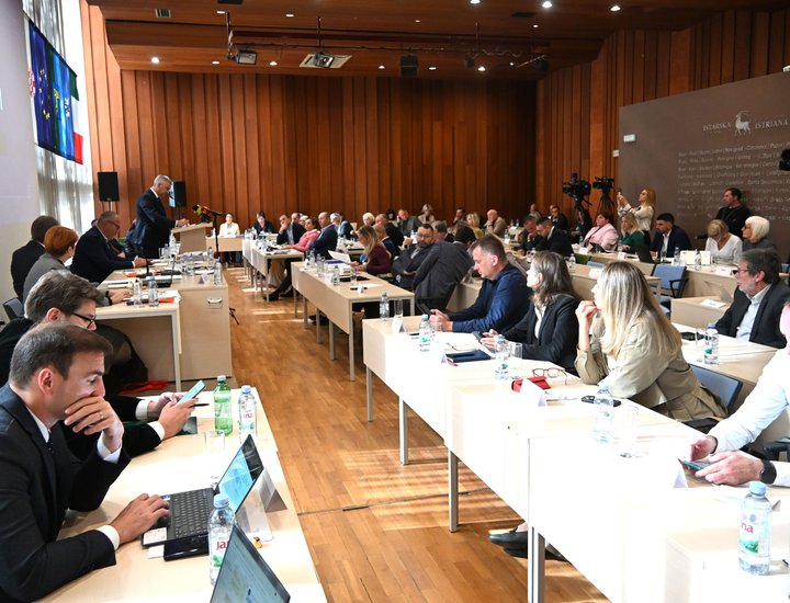 Seduta congiunta su Kaštijun: Al centro dell’attenzione la tutela dell’ambiente, la responsabilità e le soluzioni concrete