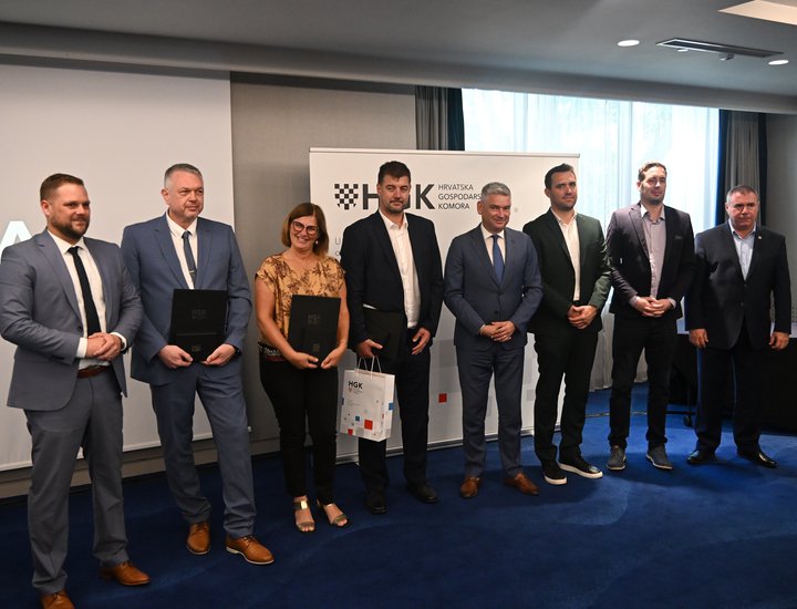 Il Canale di Leme, l’Infobip e l’Aquarium premiati con la targa "Zlatna kuna" (Martora d'oro) come le aziende di maggior successo nella Regione Istriana