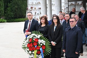Deposte le corone in occasione della Giornata della Città di Pola