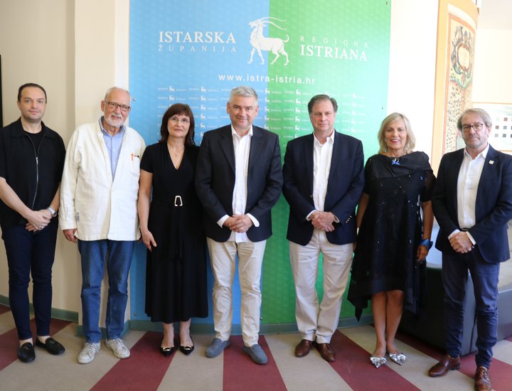 Il presidente della Regione Boris Miletić ha ricevuto l’arciduca Sandor Habsburg-Lothringen alla vigilia dell’inaugurazione ufficiale della manifestazione “Quadri viventi della Pola austro-ungarica”