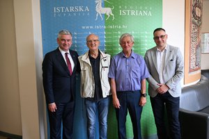 Župan Miletić primio Bruna Stermotića, dobitnika Povelje Matice umirovljenika Hrvatske, te njegova nasljednika na čelu Matice umirovljenika  Istarske županije Damira Črnju