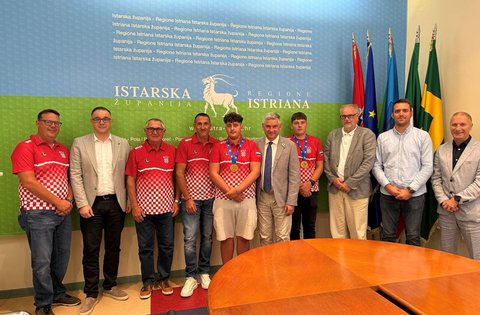 Župan Miletić ugostio uspješne streljaše Hrvatske juniorske reprezentacije iz  Istarske županije