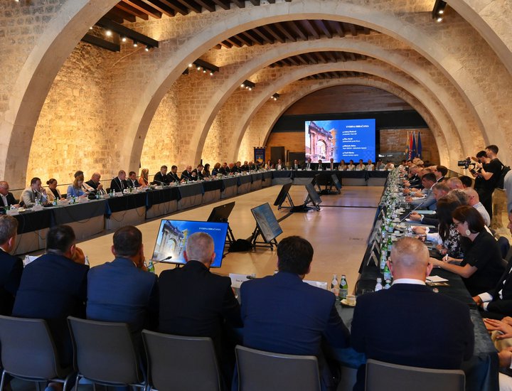 Župan Miletić na sjednici Vijeća za upravljanje razvojem turizma
