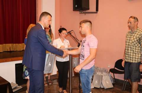 Il Presidente Flego: "Gli alunni campioni nazionali sono quelli che porteranno lo sviluppo dell'Istria"
